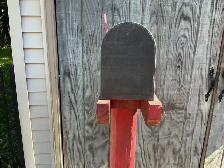 Rare Unique Vintage Farmhouse Mailbox attached to wooden Post ! - Photo 6