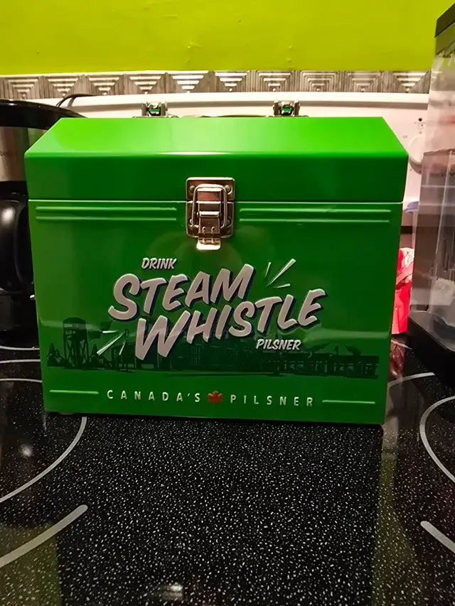 Steam Whistle Metal Lunch Box — Green, Like New