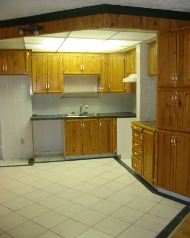 3½,4½,5½TRÈSBEAUX,GRANDS,PISCINE INT,SAUNA,CHAUFFÉ,ASCENSEURS