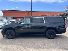 2018 Chevrolet Suburban 1500 LT 8 PASSENGER SUV ACCIDENT FREE - Photo 8