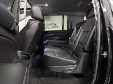 2018 Chevrolet Suburban 1500 LT 8 PASSENGER SUV ACCIDENT FREE - Photo 18