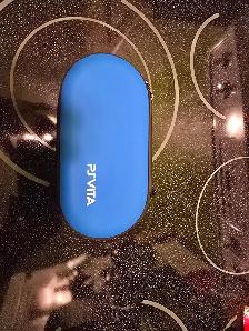 PS Vita 1000 OLED — Modded, 128GB, Hundreds of Games - Photo 2