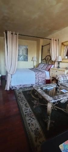 Furnished 1 bedroom 1 bath suite for 1 person only downtown Hunt