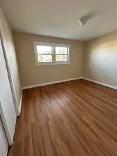 HUGE Main Floor 3-Bedroom - Photo 5