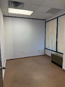 EXECUTIVE OFFICE FOR FOR LEASE NORTH YORK - Photo 8