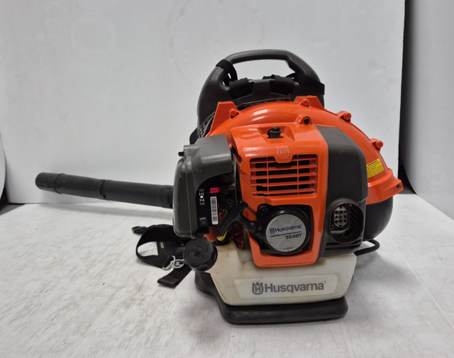 (N9743604) Husqvarna 350BT Leaf Blower