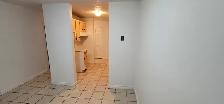 5 ½- TRÈS BEAU,GRAND, EAU CHAUDE! 514770-4513. Libre immédiatem - Photo 3