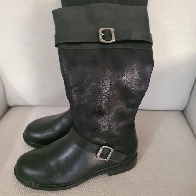Michael Kors Black Leather Boots – Size 3.5