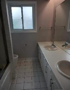 private big bedroom in Bayview Village for Rent - Photo 6