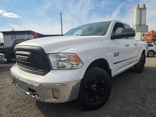 2016 Ram 1500 SLT V6 4X4 GARANTIE 1 ANS