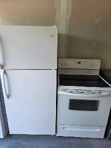 Refrigerateur et Cuisiniere Vitroceramique