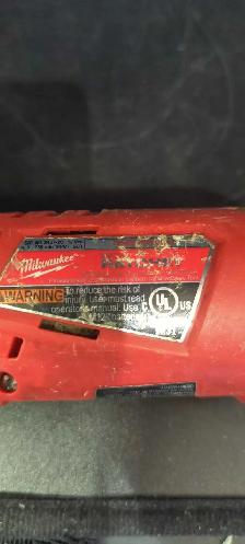 Milwaukee M12 Cordless Ratchet 3/8 - Photo 2