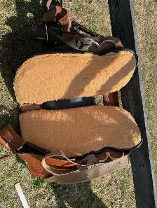 Traditional Western Leather Horse Saddle Brown with Saddle Bags - Photo 2
