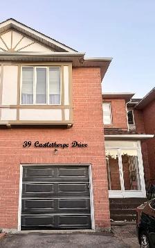 ⭐️NEW GARAGE DOORS⭐️