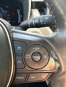 2023 Toyota Corolla Cross XLE AWD - Photo 13