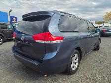 2013 Toyota Sienna 8 PASSAGER BAS KM GARANTIE 1 ANS - Photo 9