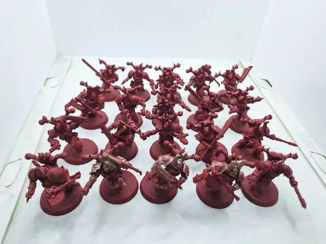 Warhammer 40k World Eaters 20 Khrone Berzerkers Primed 4 /w Trim