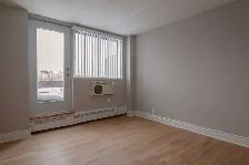 modern three-bedroom apartment in Westmount - ID 4766 - Photo 10
