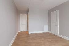modern three-bedroom apartment in Westmount - ID 4766 - Photo 11