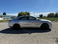 Toyota Camry LE - Photo 3