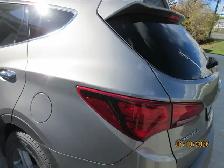 FOR SALE:  2017 Hyundai Santa Fe 'Luxury' - Photo 7