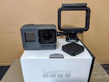 GoPro HERO5 Caméra d'action numérique 4 K UHD et photos 12 MP