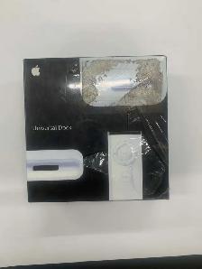 Apple Universal Dock for iPod/IPhone MB125G/A BRAND NEW Factory - Photo 4