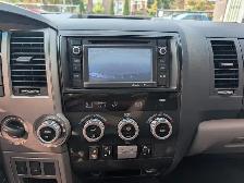 2014 Toyota Sequoia Limited • Leather Sunroof Camera - Photo 18
