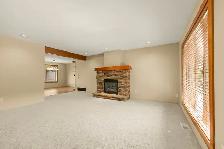 TWO GARAGE HOME IN LOWER MISSION! | 922 Paret Cres - Photo 2