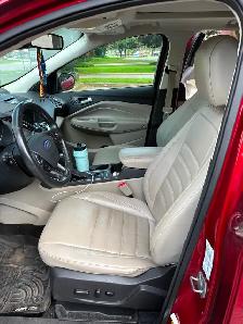 Selling a 2017 Ford Escape Titanium Edition - Photo 3