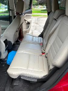 Selling a 2017 Ford Escape Titanium Edition - Photo 5