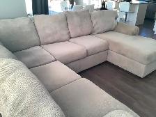 SECTIONAL SOFA…LIGHT GREY…..ALMOST NEW