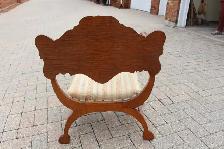 Beautiful Victorian Style Accent Chair - Photo 5