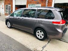 2014 TOYOTA SIENNA LE/ 8 PASSAGERS/CAMÉRA/TRÈS PROPRE/DÉMARREUR - Photo 6