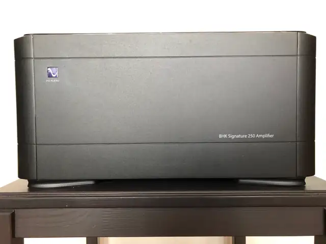 PS Audio BHK Signature 250 Stereo Amplifier