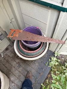 Rusty hand saw - Photo 2