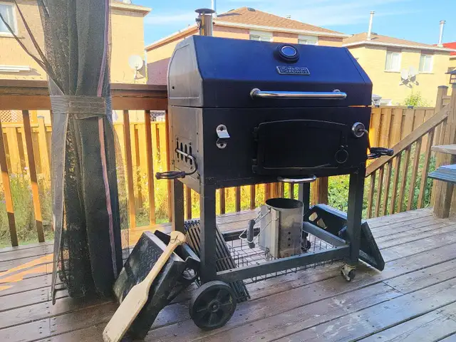 MASTER FORGE CHARCOAL GRILL & SMOKER  $120