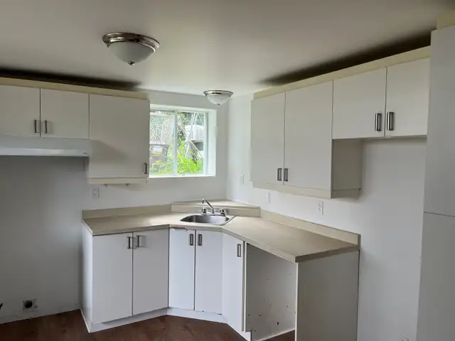 4 1/2 demi sous-sol à louer à St-Lin-Laurentides