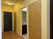DNA CONDO: Large 1 Bedroom Den/2 Baths Condo For Rent w/ PRKG - Photo 8