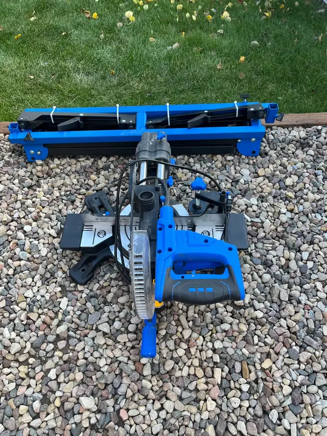 MasterCraft Single Bevel Sliding Mitre Saw