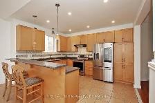 3 Bedroom House for Rent in Vaughan - Photo 4