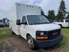 2012 GMC Savana - Photo 3