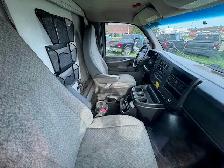 2012 GMC Savana - Photo 12
