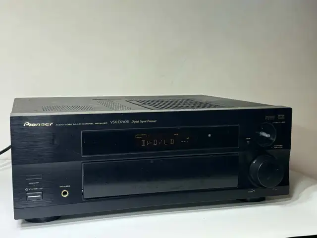 Pioneer VSX-D710S Surround Sound Receiver
