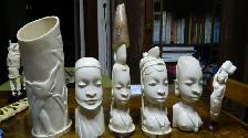 Sculpture Africaine 100% original 17 pouces haut et Autres