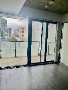 furnished room rental - Photo 8