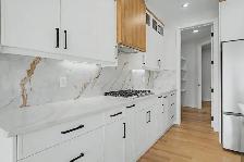 4 Bed Fenwyck Home Open to Below   Double Fireplaces - Photo 9
