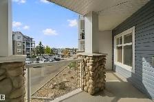 Renovated Pet-Friendly 2 Bed   Den Oxford Condo, Titled Parking - Photo 8