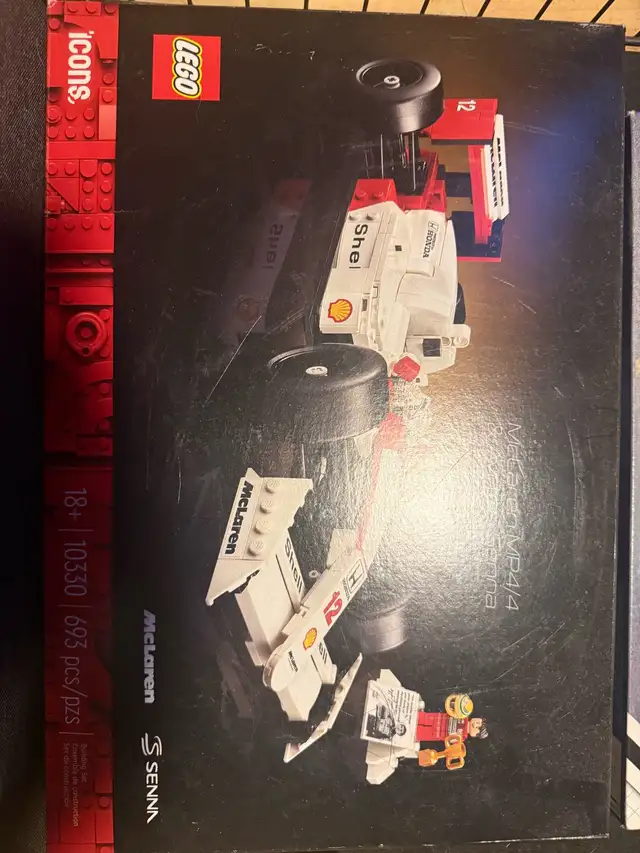 LEGO Icons McLaren MP4/4 & Ayrton Senna 10330