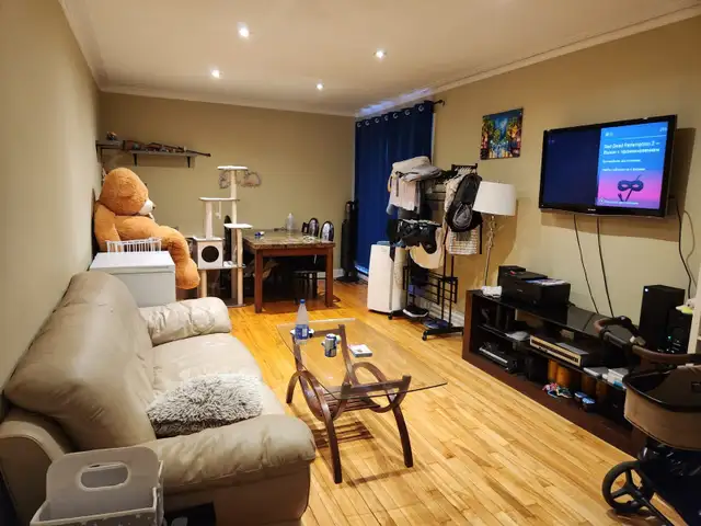 Lumineux Bel appartement 3 1⁄2 - Métro Côte-Sainte-Catherine